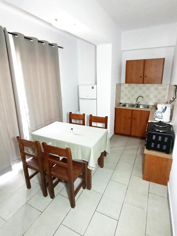 Villa Pouliezos Apartments Alykanas  Extérieur photo