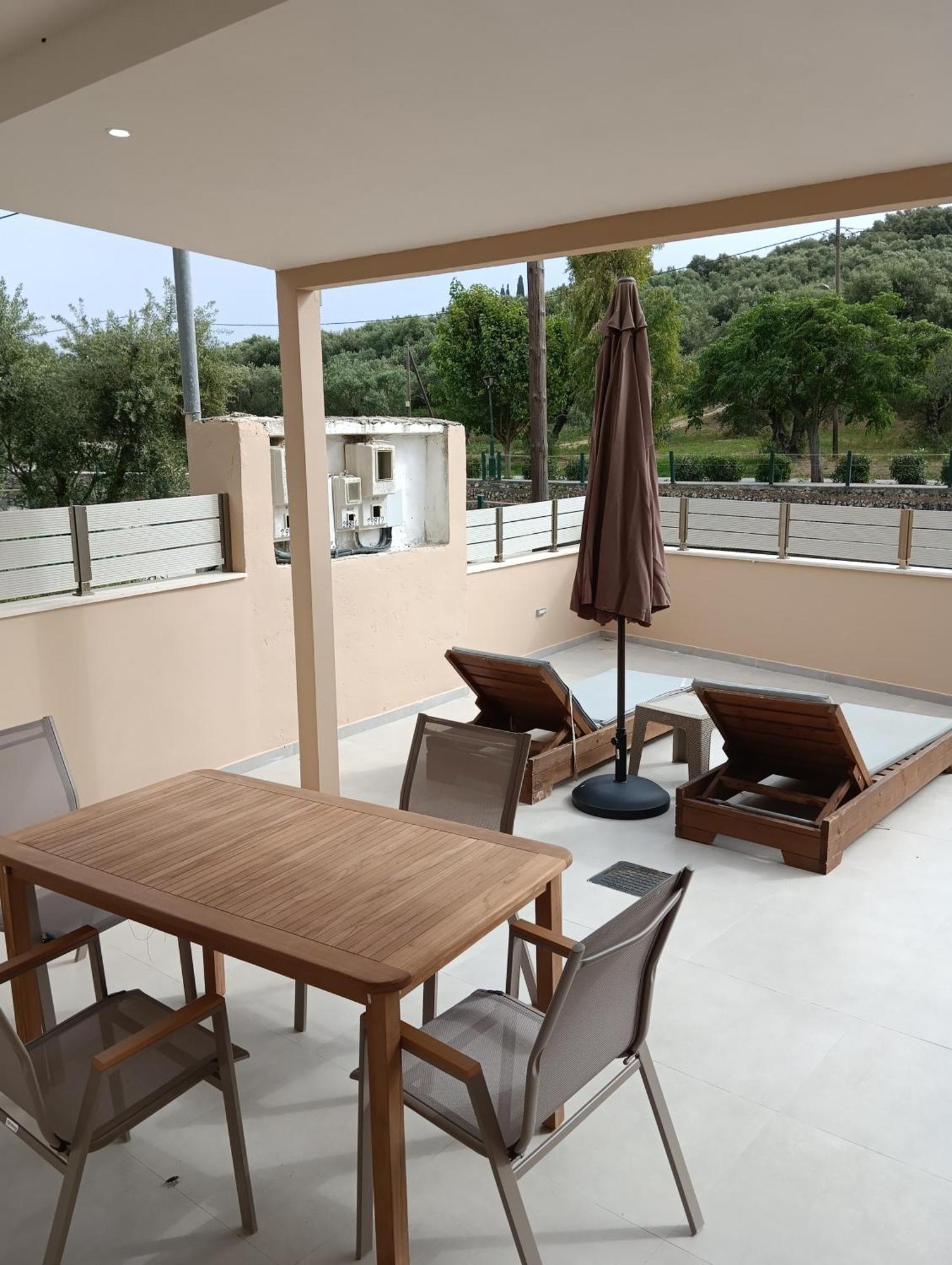 Villa Pouliezos Apartments Alykanas  Extérieur photo