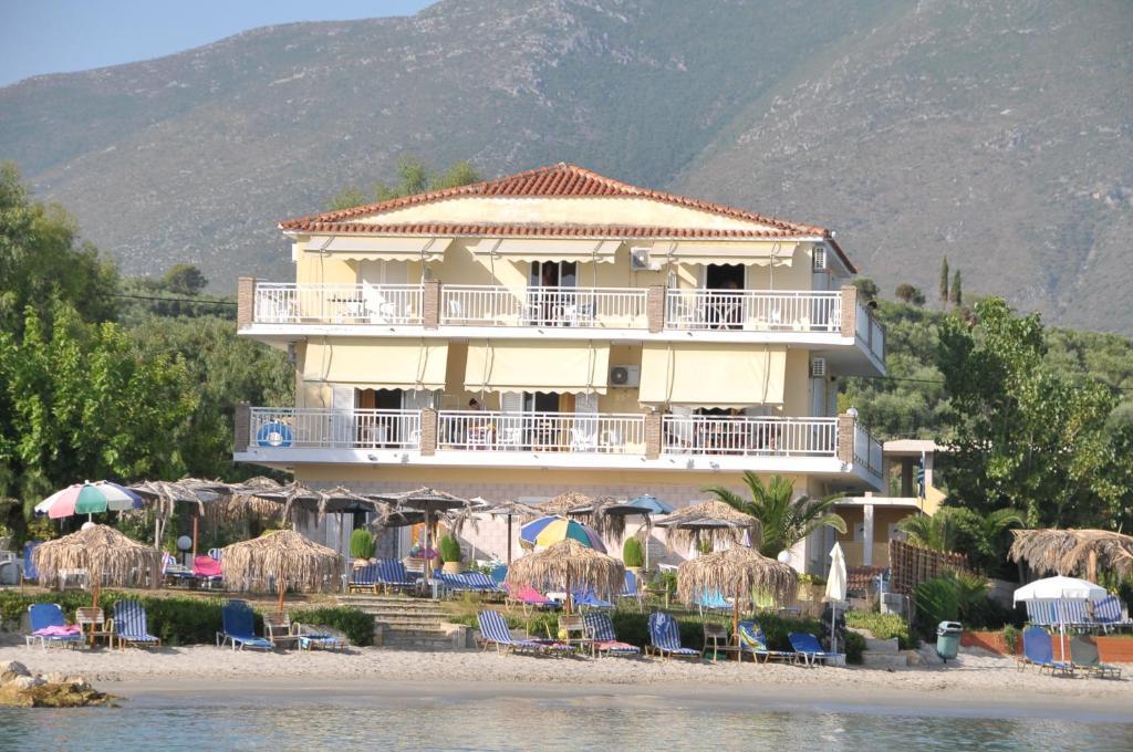 Villa Pouliezos Apartments Alykanas  Chambre photo