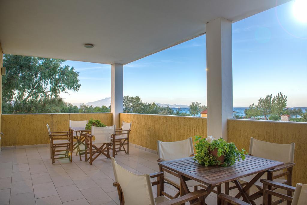Villa Pouliezos Apartments Alykanas  Extérieur photo